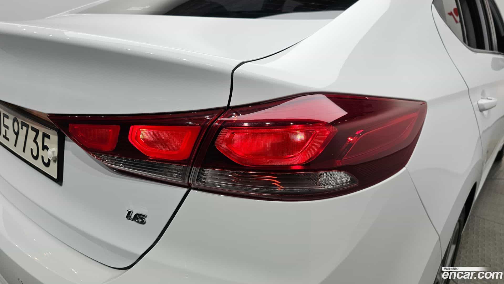 AVANTE Hyundai 2018.8-OUTER-033
