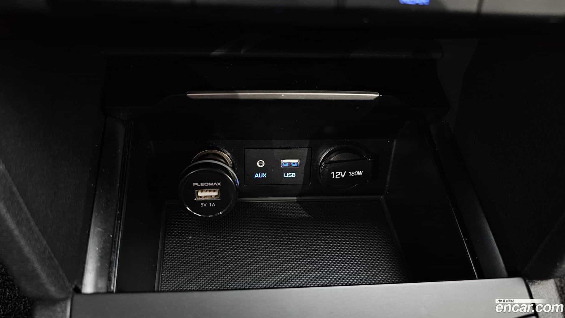 AVANTE Hyundai 2018.8-OPTION-040