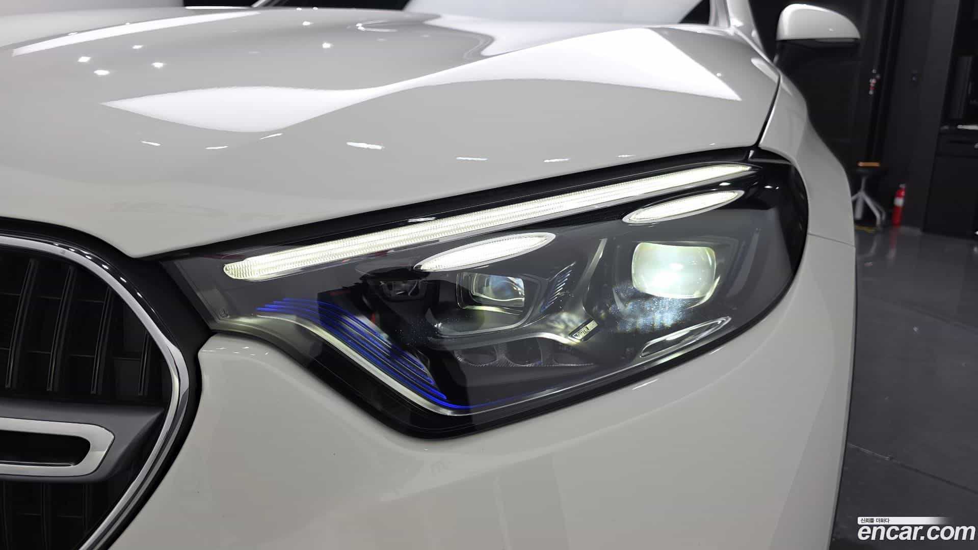 GLC-Class Mercedes-Benz 2024.4-OUTER-032