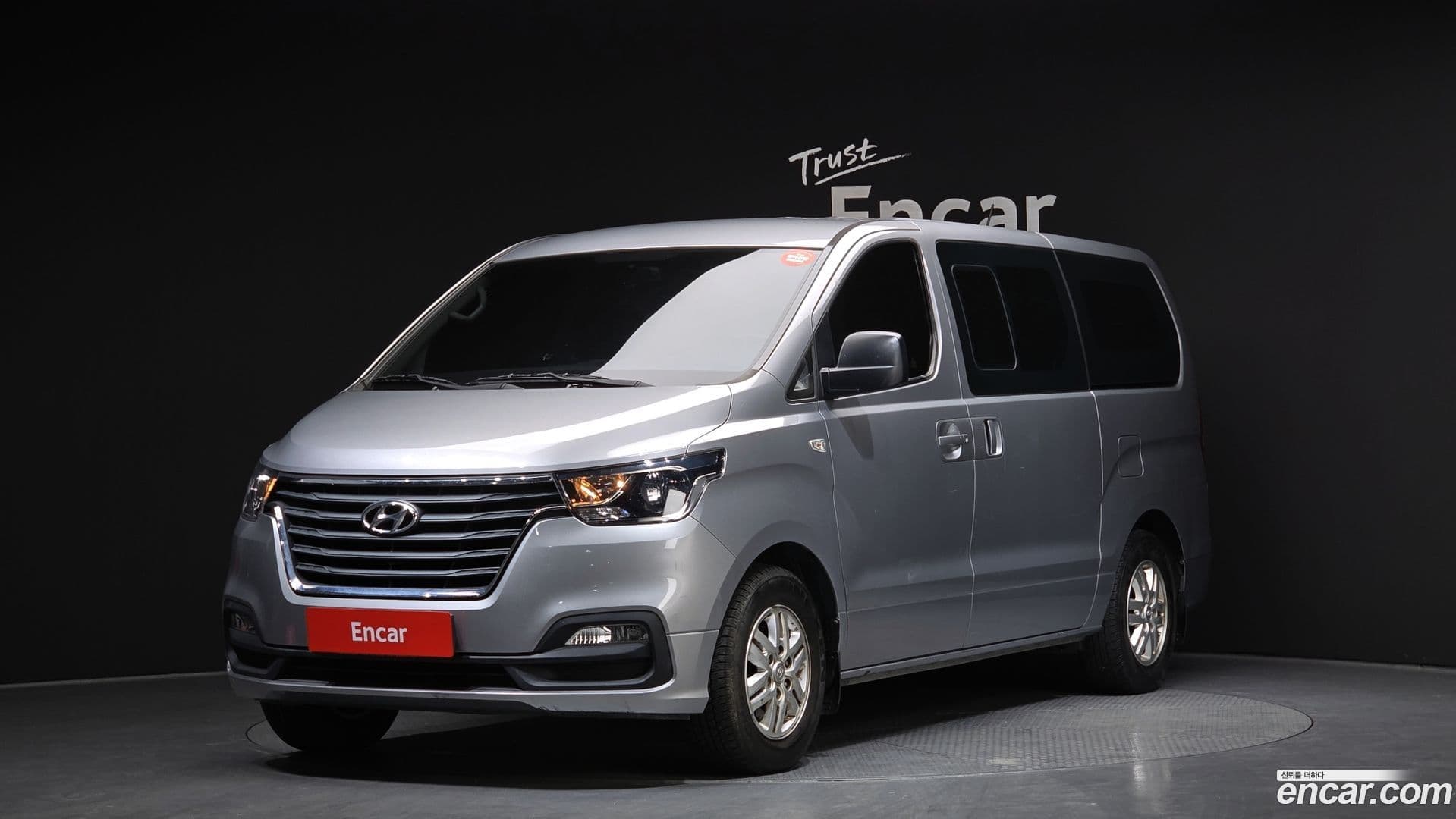 Main__Slider__Photo:Starex Hyundai 2019.3-0
