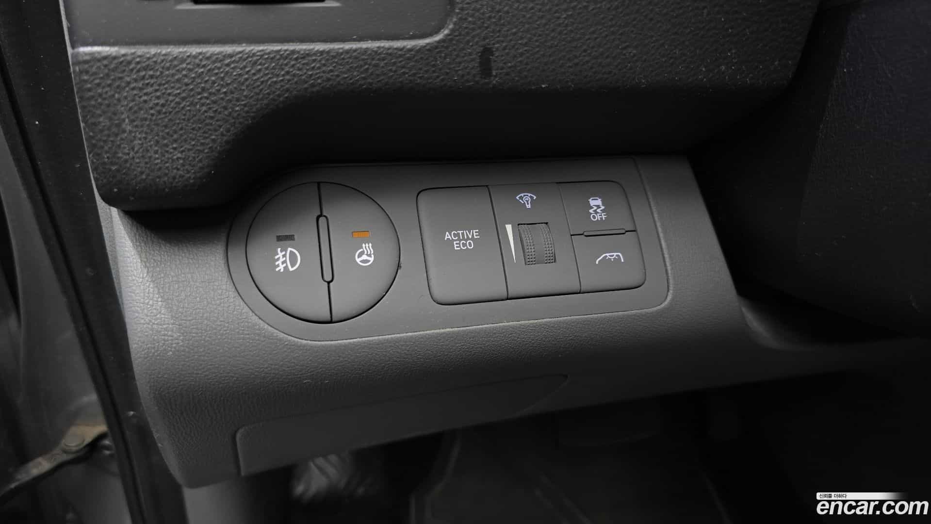 Starex Hyundai 2019.3-OPTION-020