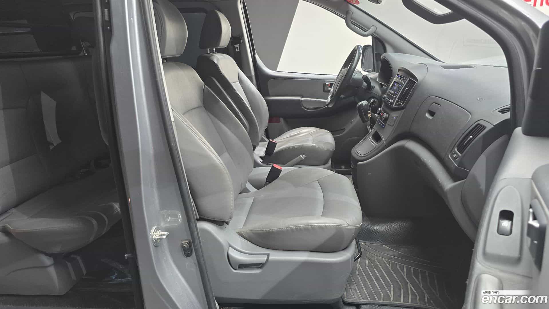 Starex Hyundai 2019.3-INNER-036