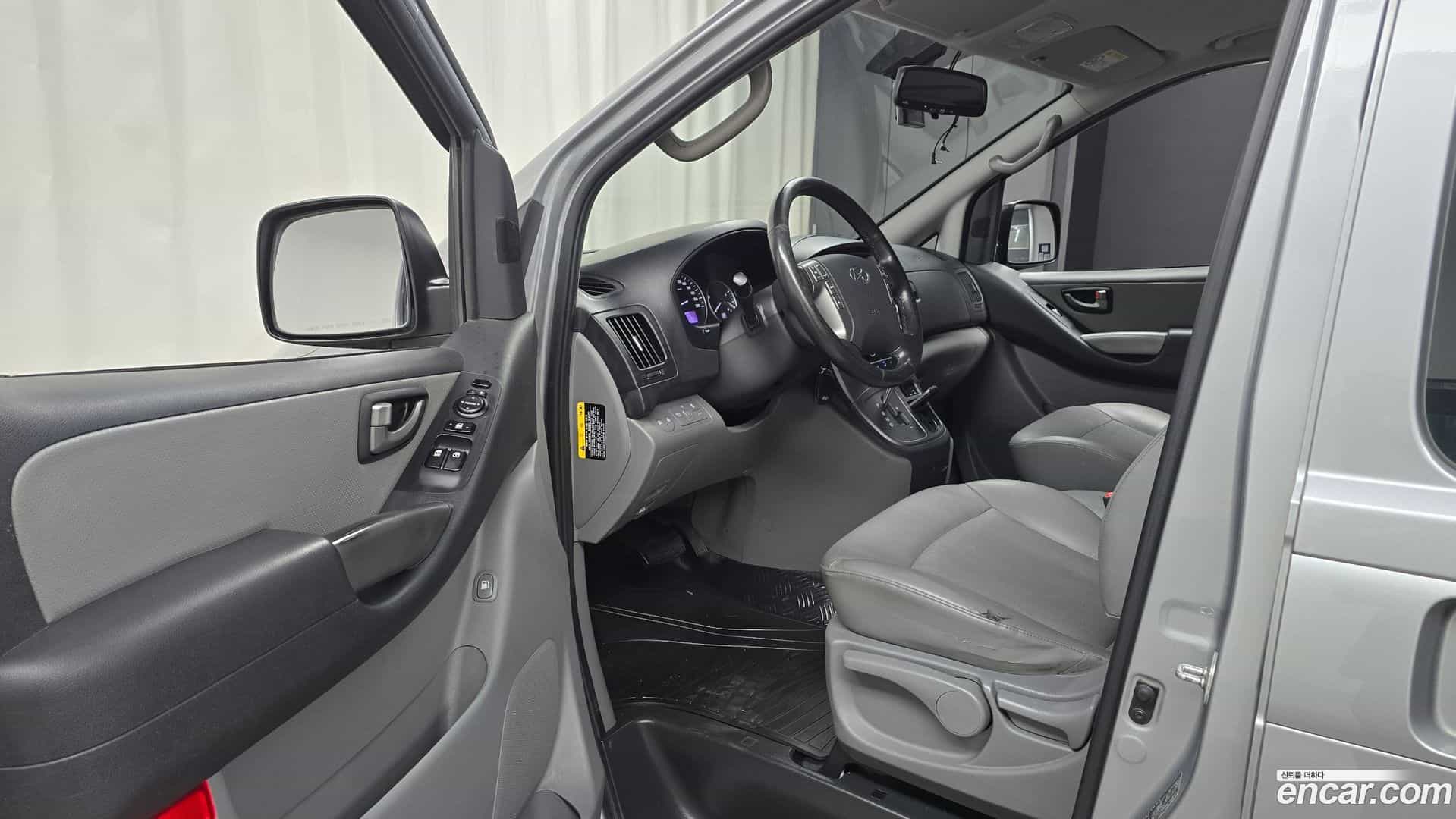 Starex Hyundai 2020.9-INNER-010