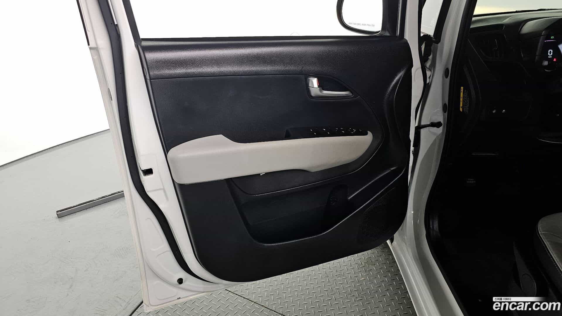 RAY Kia 2023.9-INNER-034