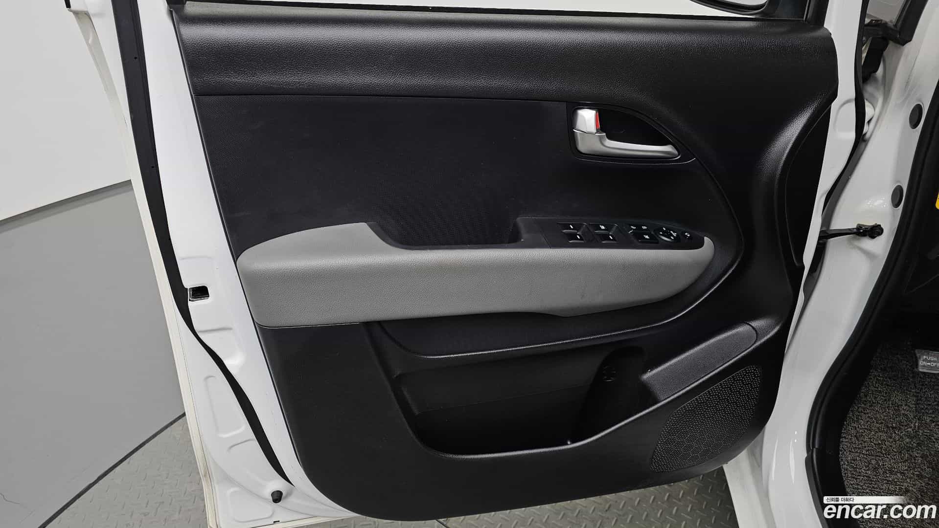 RAY Kia 2022.6-INNER-034