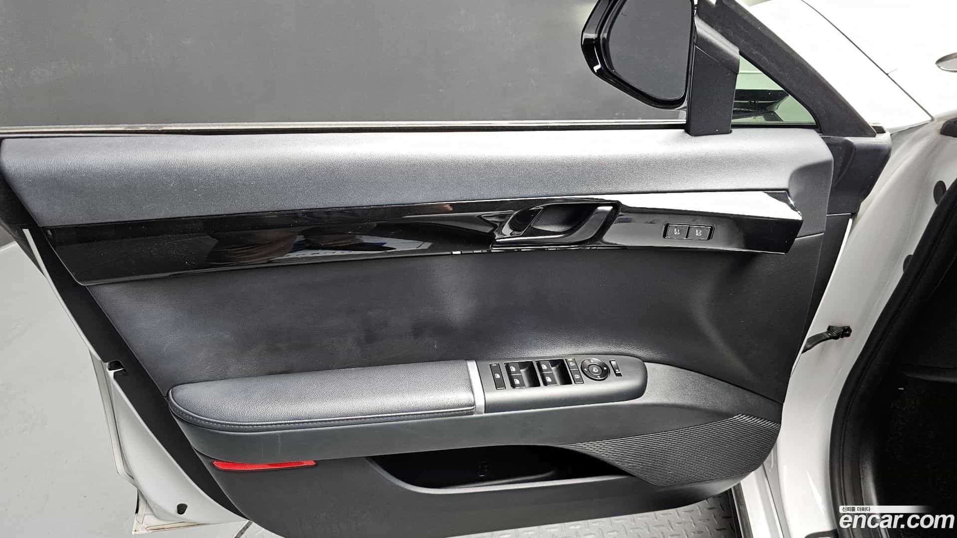 Grandeur Hyundai 2024.3-INNER-034