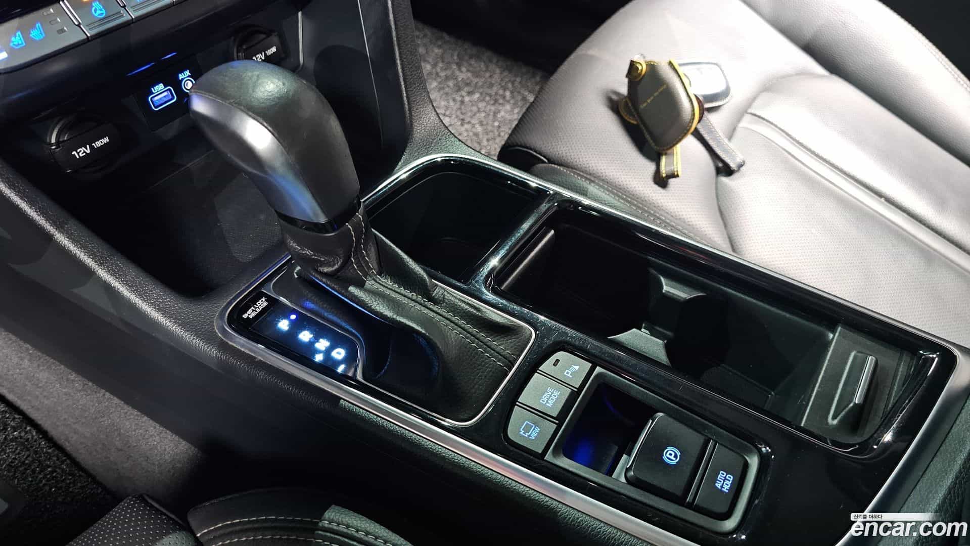 Sonata Hyundai 2019.1-INNER-009