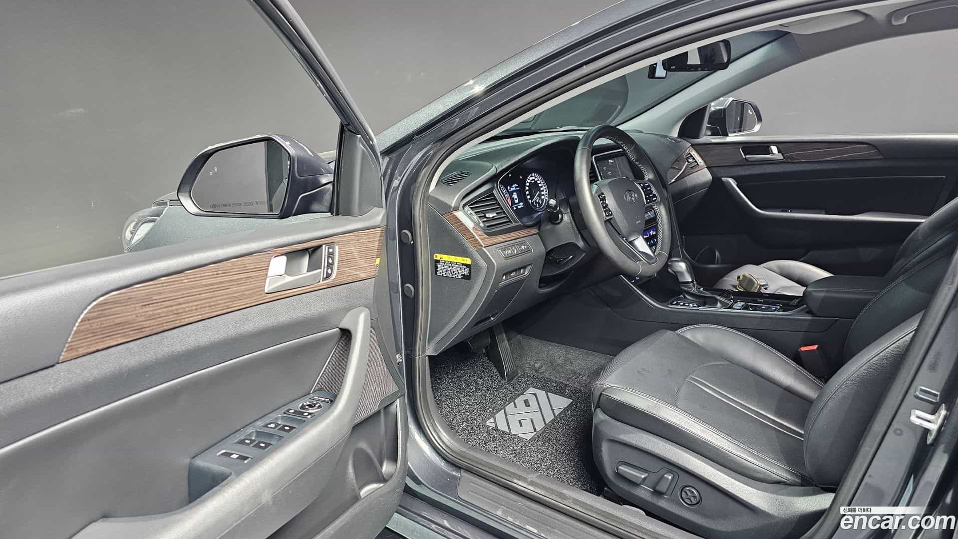 Sonata Hyundai 2019.1-OPTION-015