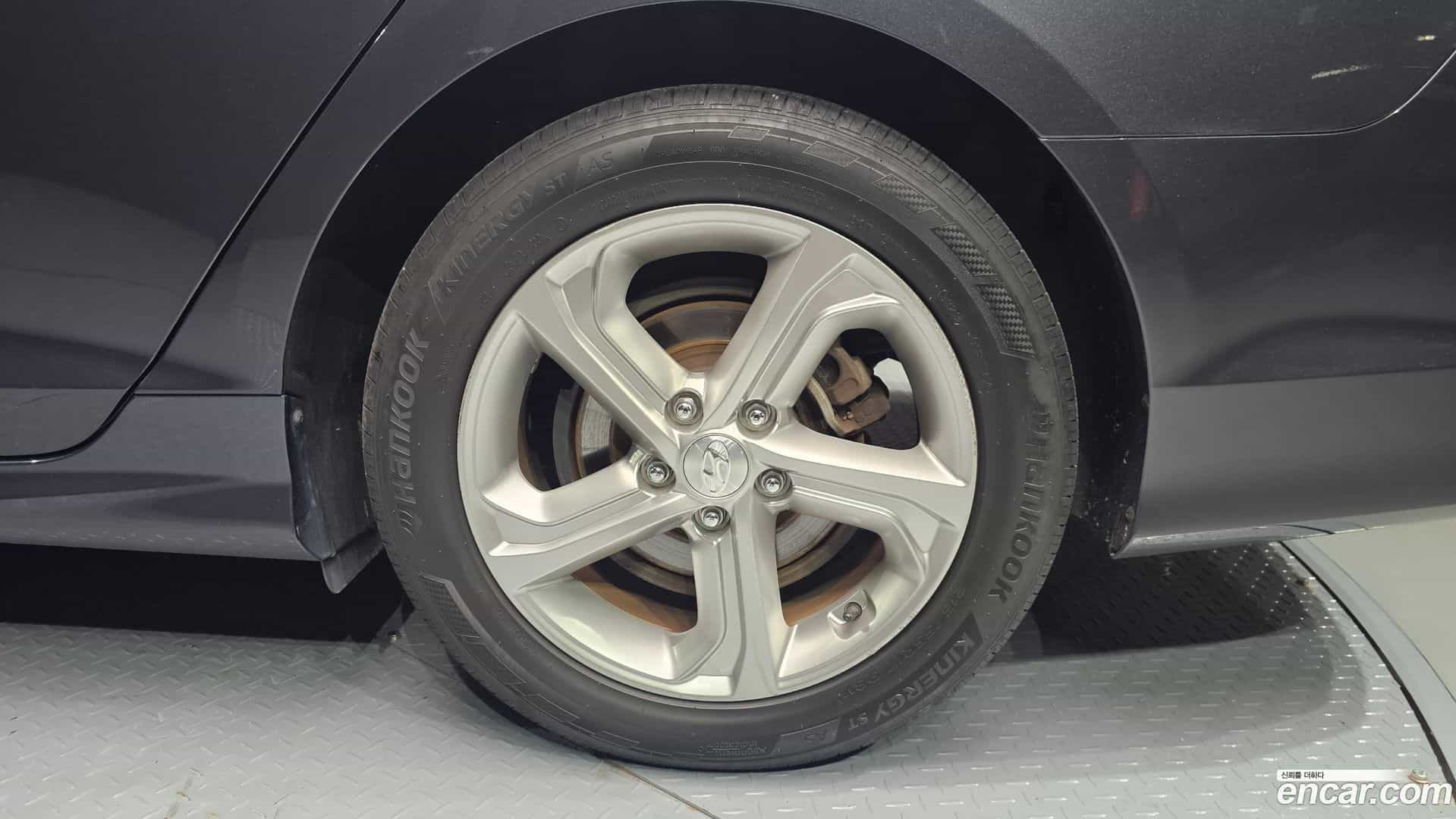 Sonata Hyundai 2019.1-OUTER-031