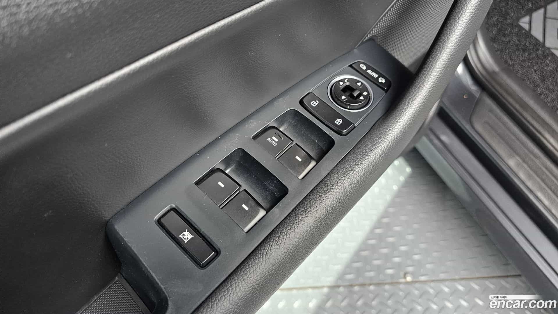 Sonata Hyundai 2019.1-OPTION-041
