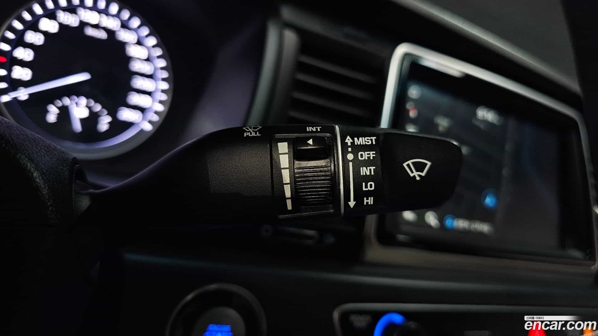 Sonata Hyundai 2019.1-OPTION-045
