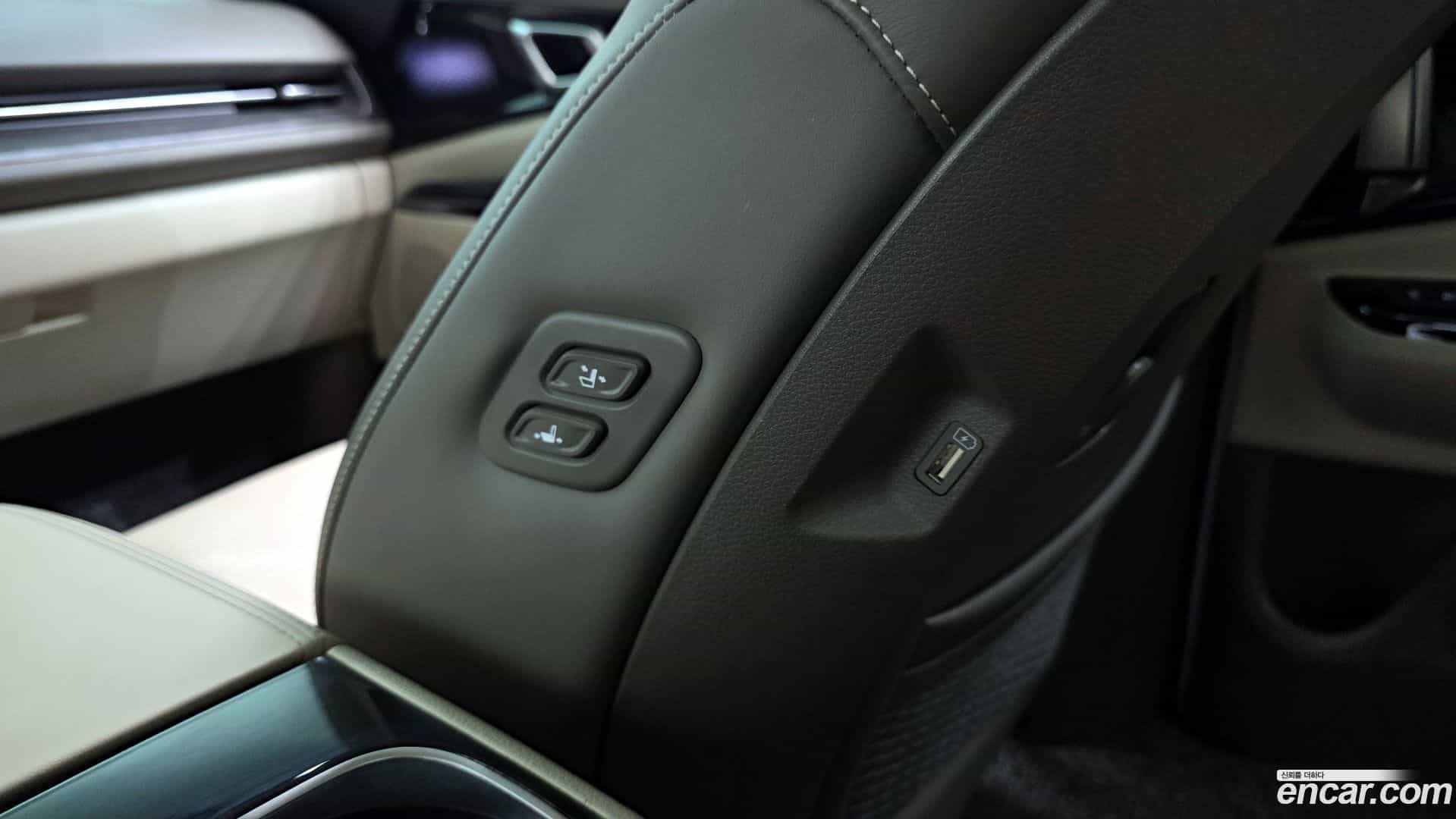 Canival Kia 2022.5-OPTION-024