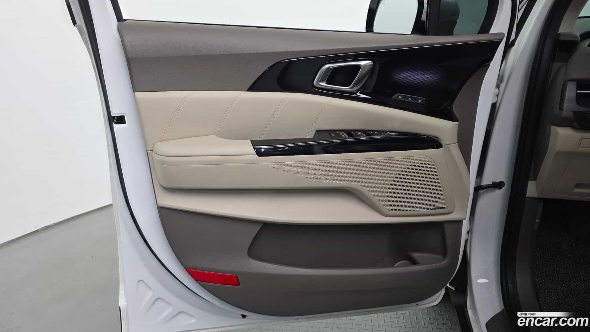 Canival Kia 2022.5-INNER-034