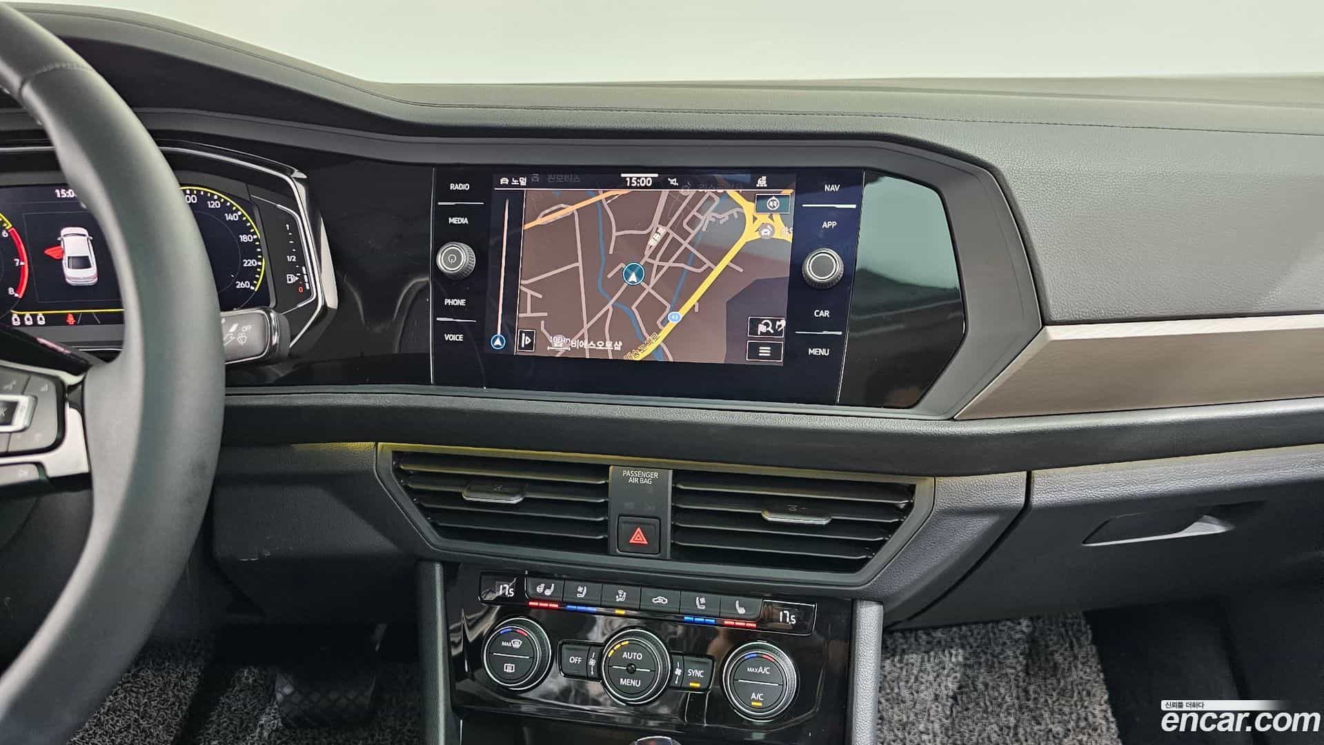 Jetta Volkswagen 2021.5-OPTION-016