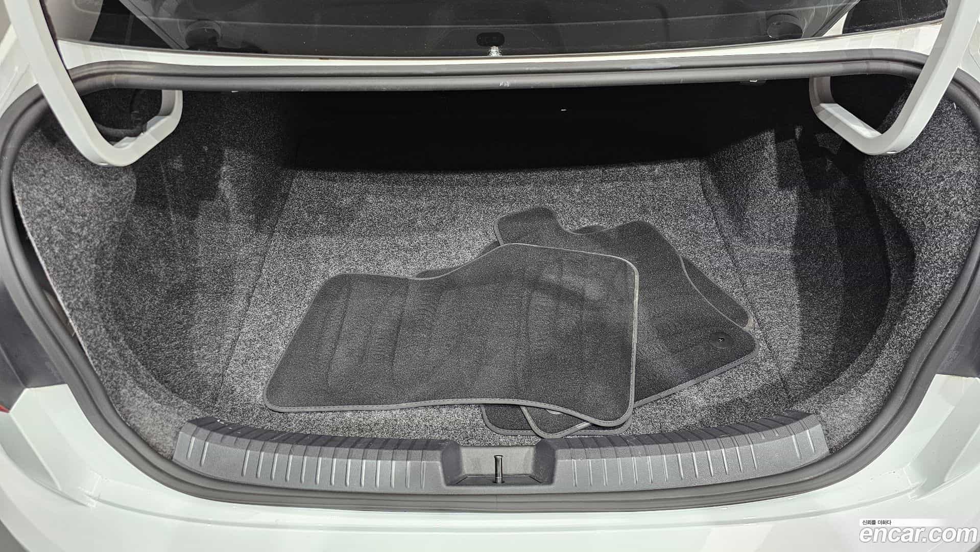 Jetta Volkswagen 2021.5-OPTION-022