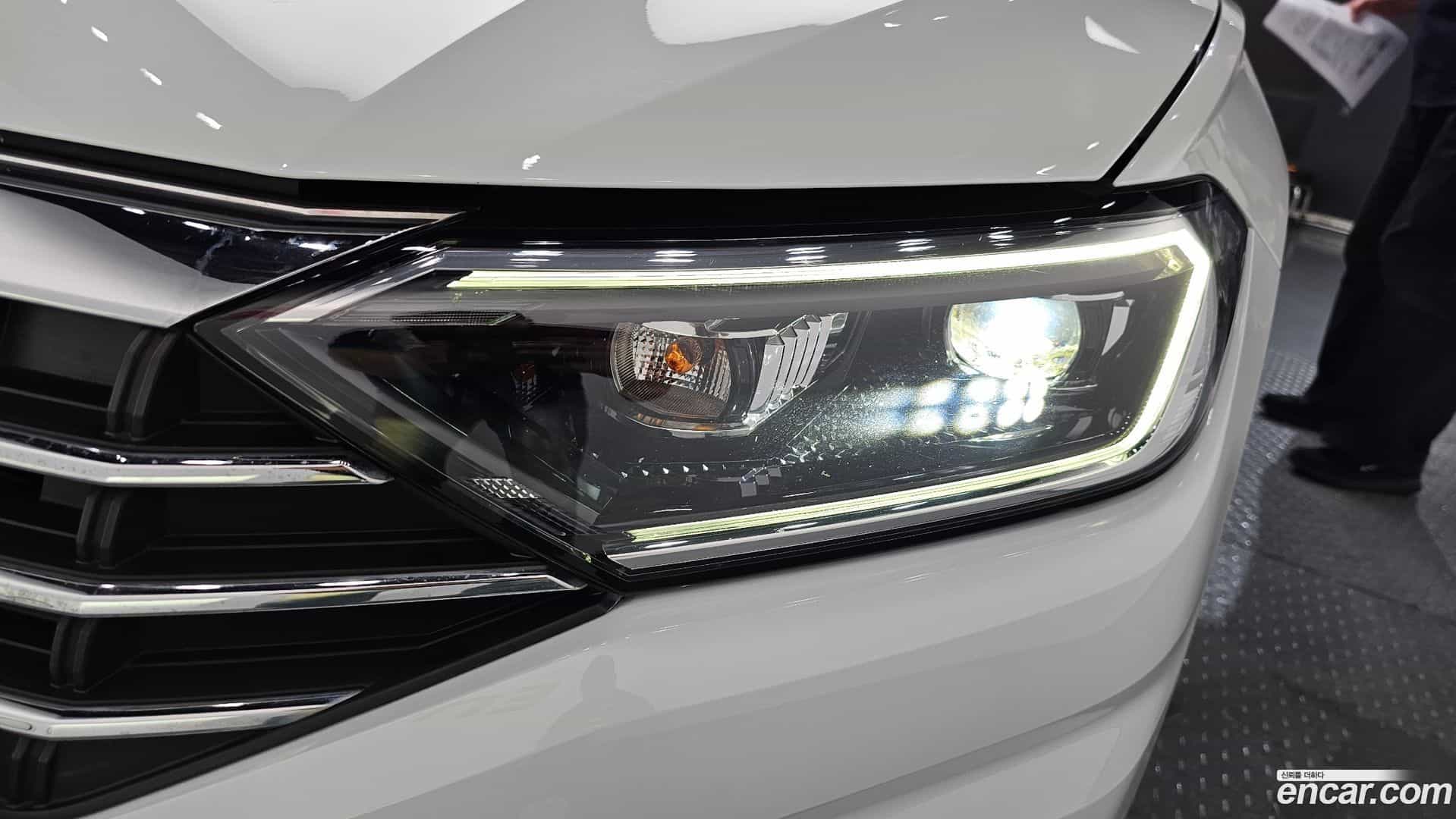 Jetta Volkswagen 2021.5-OUTER-032