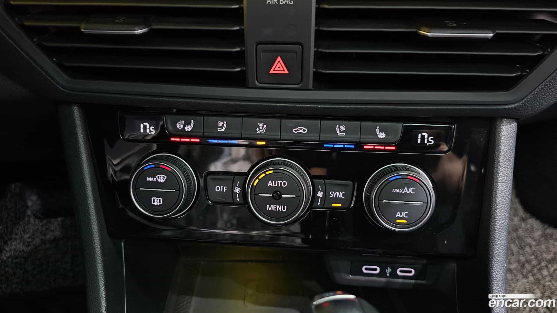 Jetta Volkswagen 2021.5-OPTION-045