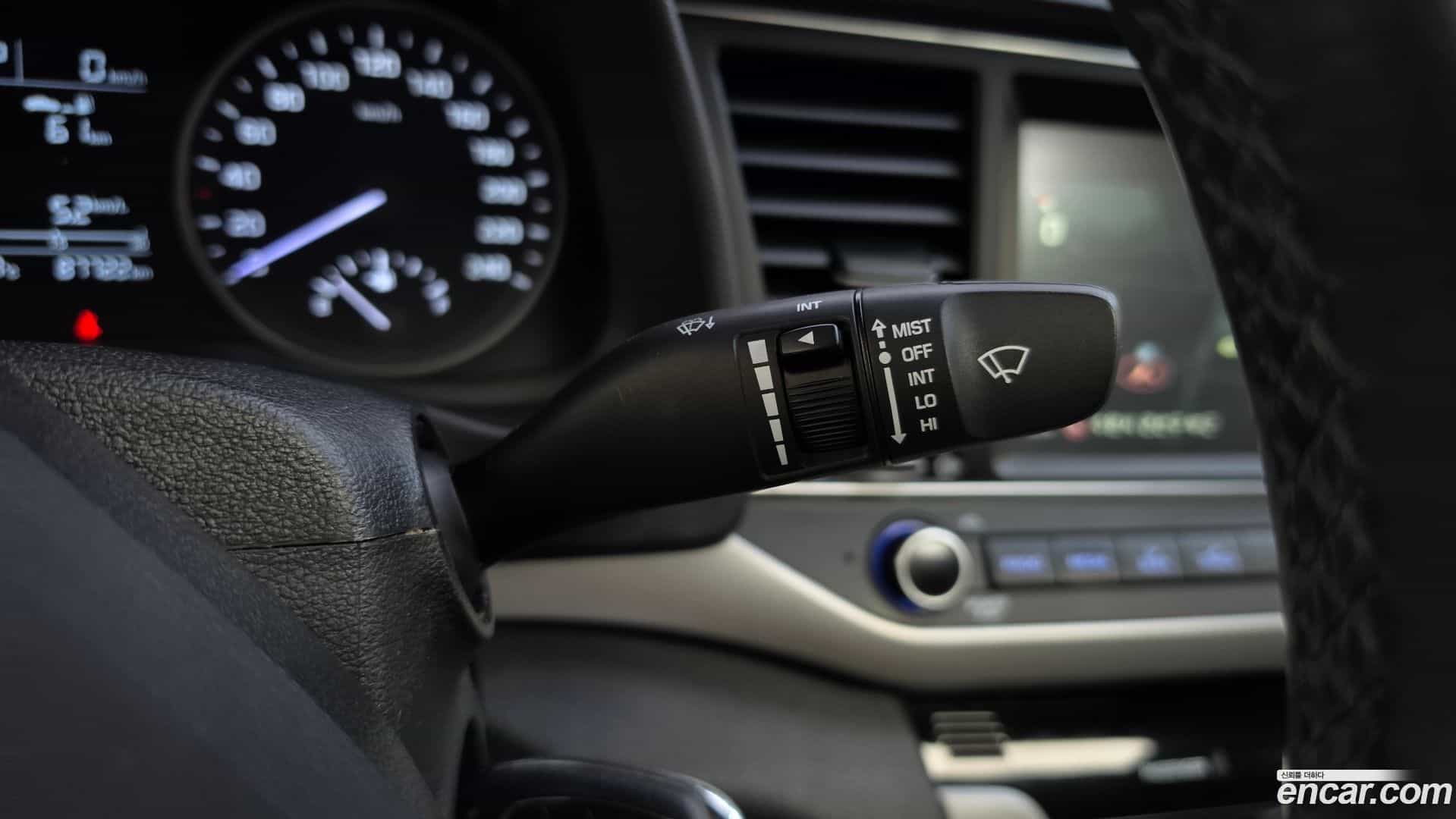 AVANTE Hyundai 2017.11-OPTION-041