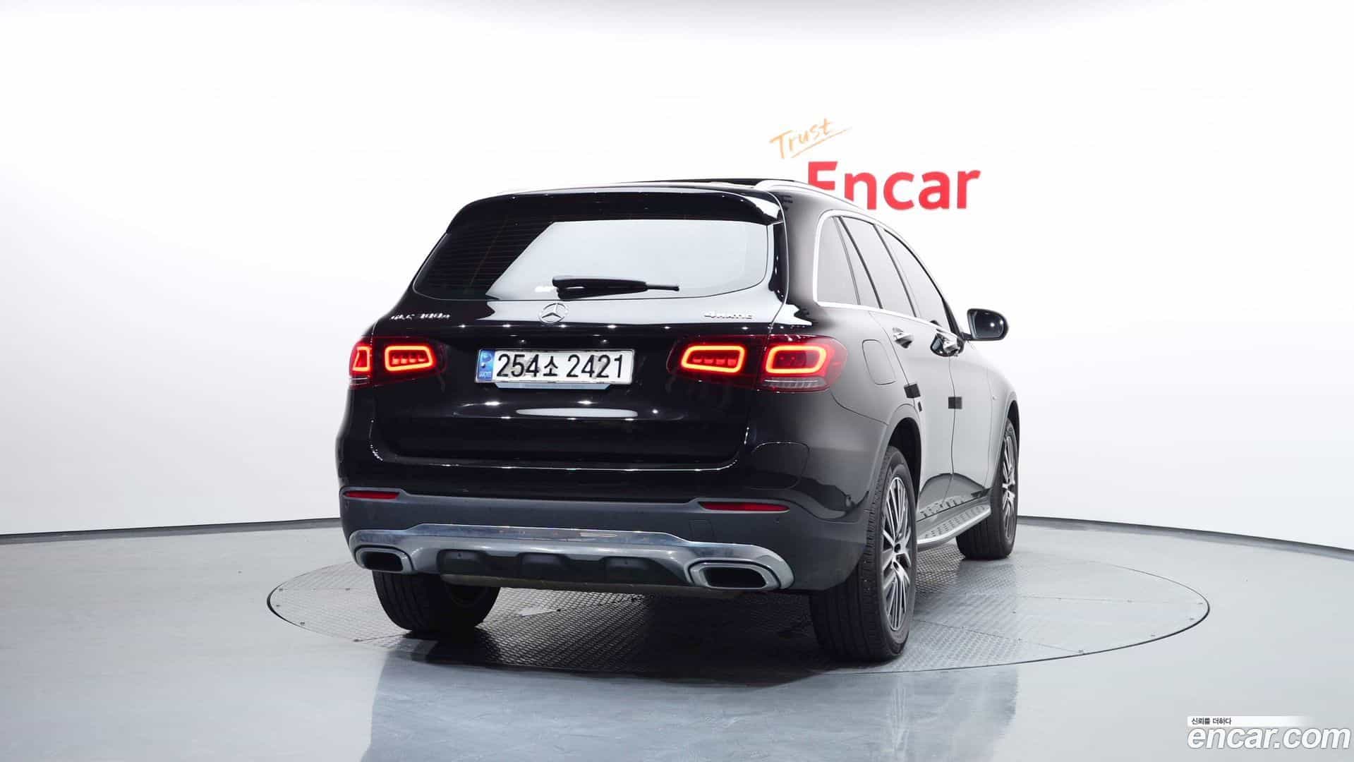 GLC-Class Mercedes-Benz 2021.0-OUTER-004