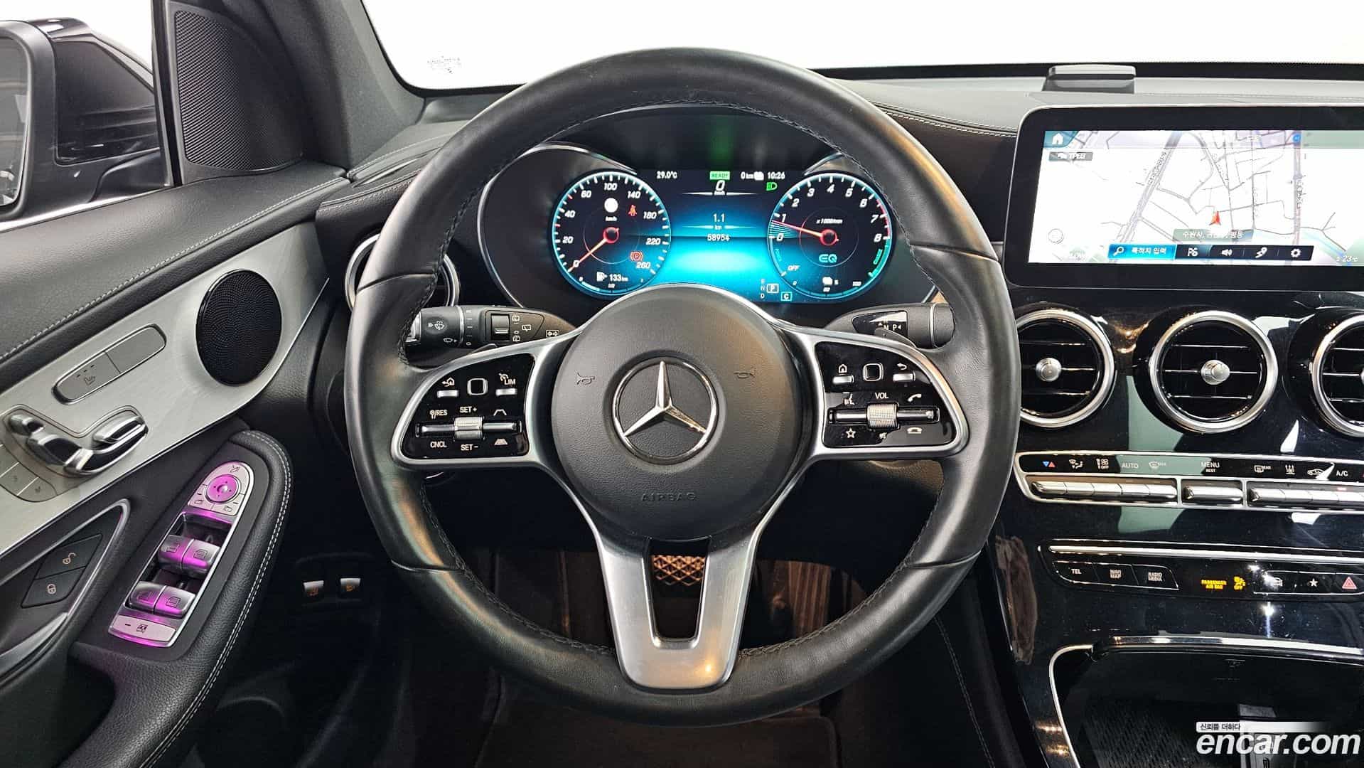 GLC-Class Mercedes-Benz 2021.0-OPTION-017
