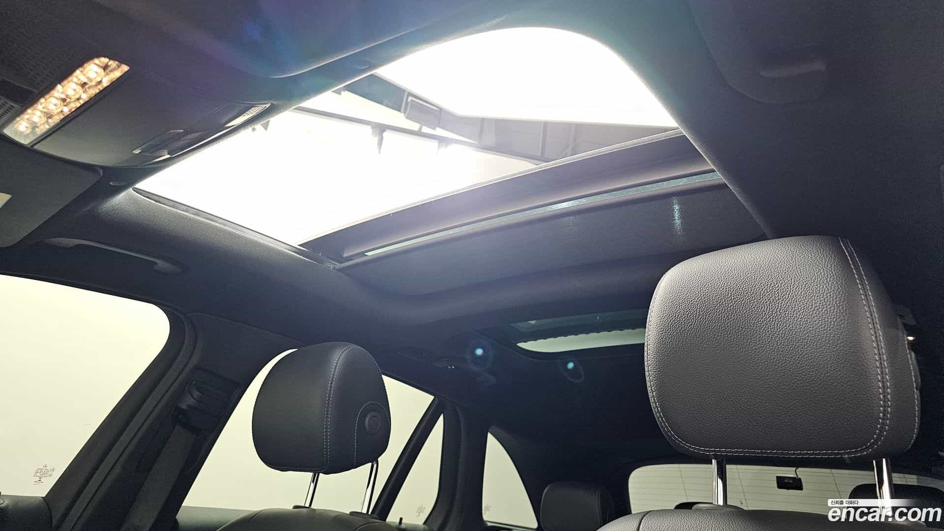 GLC-Class Mercedes-Benz 2021.0-OPTION-019