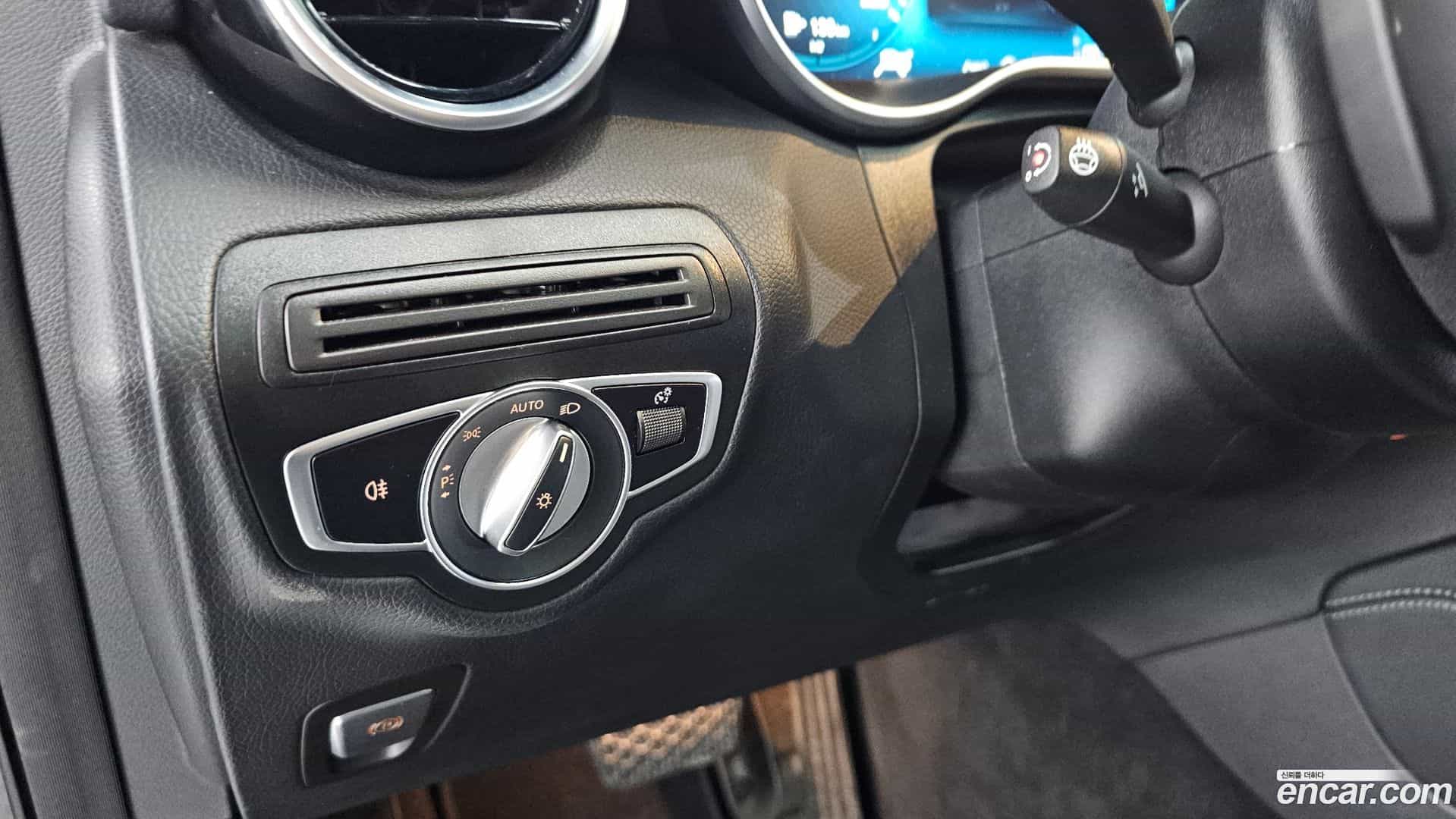 GLC-Class Mercedes-Benz 2021.0-OPTION-024
