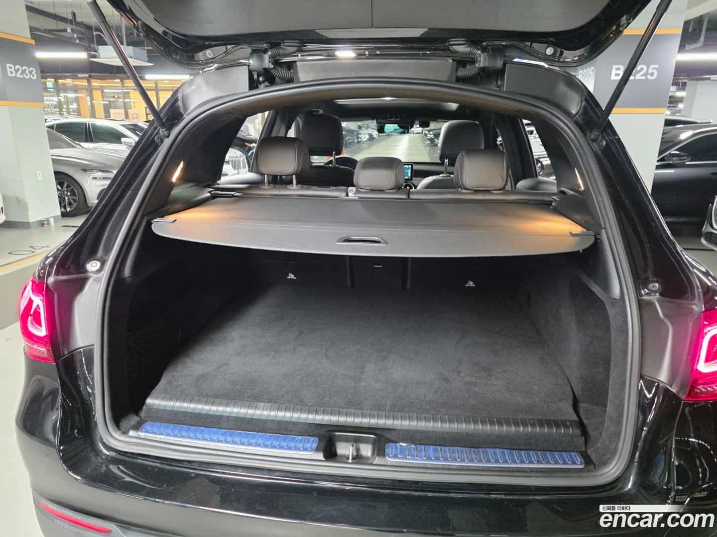 GLC-Class Mercedes-Benz 2021.0-OPTION-053