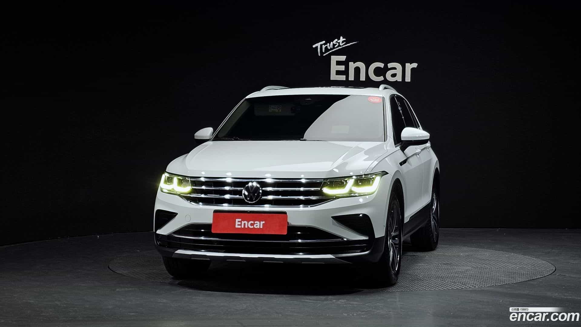 Tiguan Volkswagen 2022.1-OUTER-003