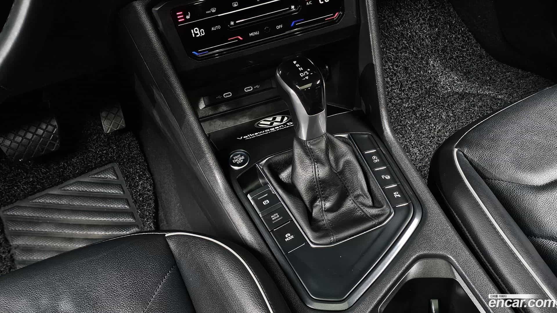 Tiguan Volkswagen 2022.1-INNER-009