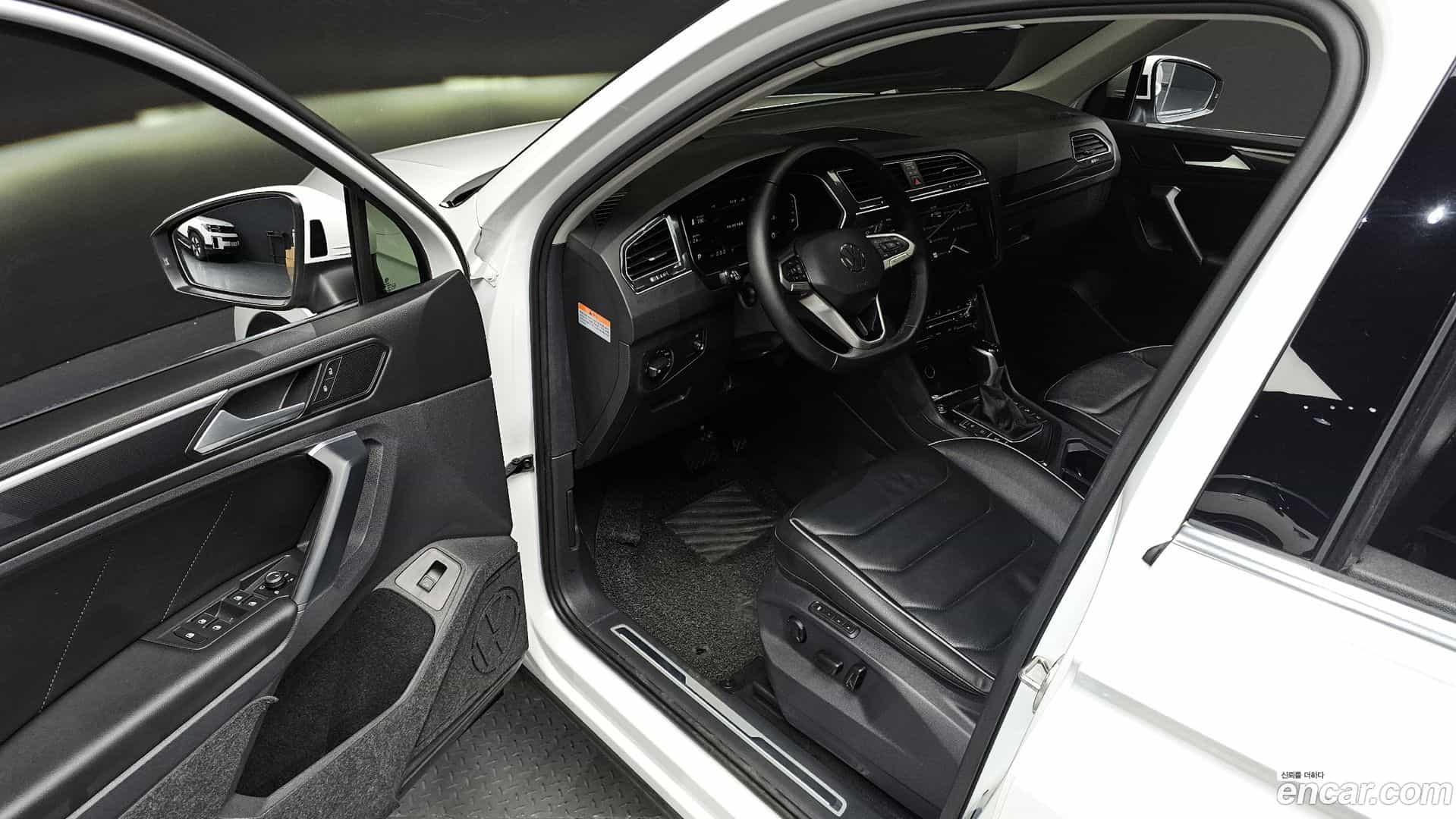 Tiguan Volkswagen 2022.1-OPTION-015