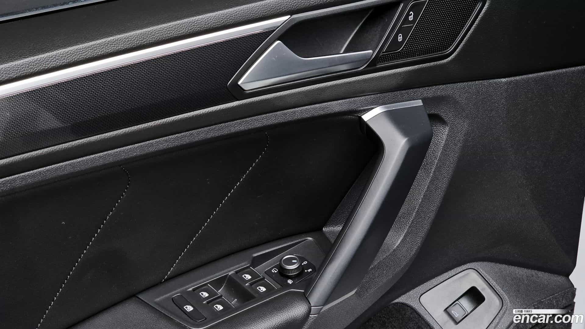 Tiguan Volkswagen 2022.1-OPTION-024