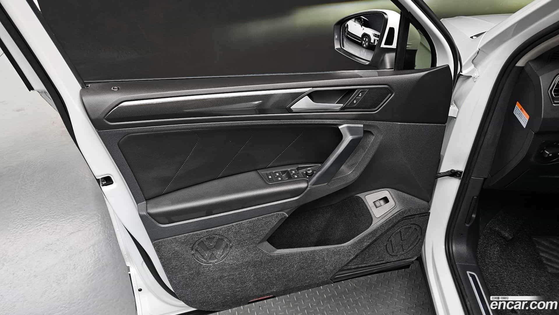 Tiguan Volkswagen 2022.1-INNER-034