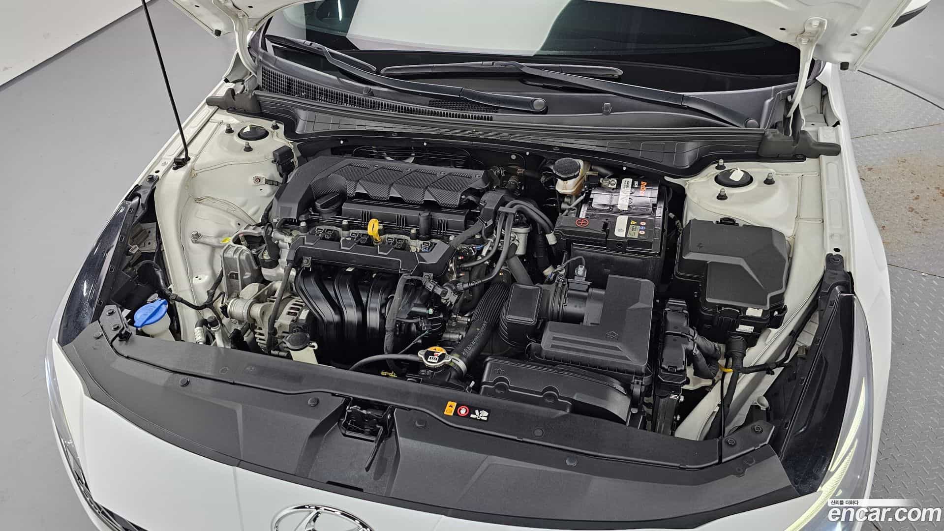 AVANTE Hyundai 2021.1-OUTER-006
