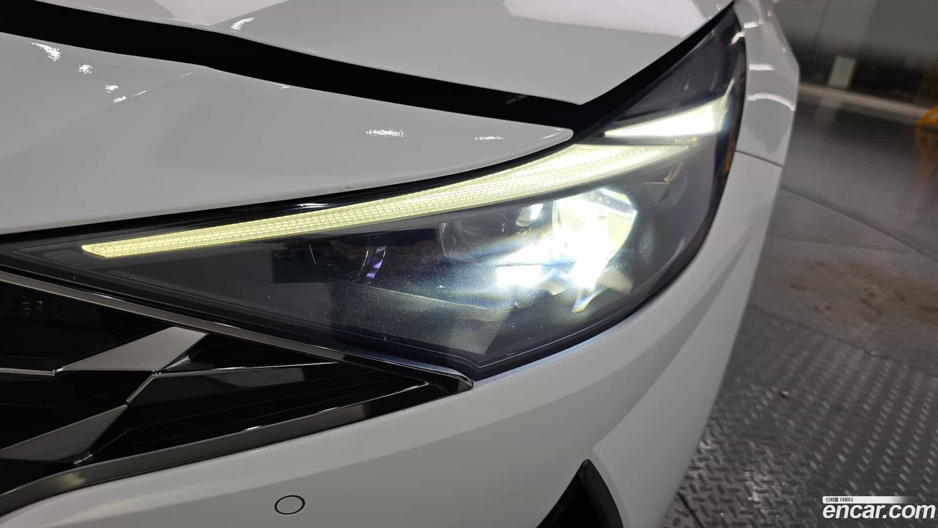 AVANTE Hyundai 2021.1-OUTER-032