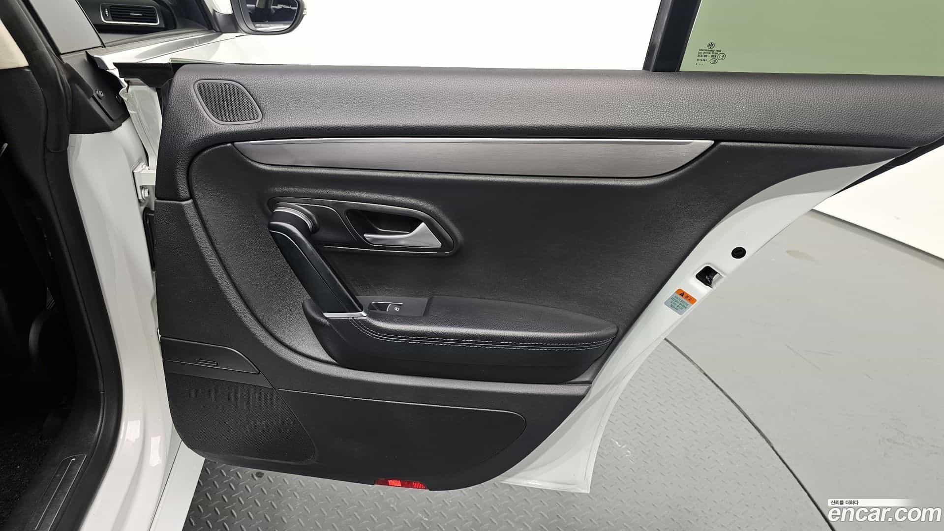 CC Volkswagen 2016.5-INNER-035