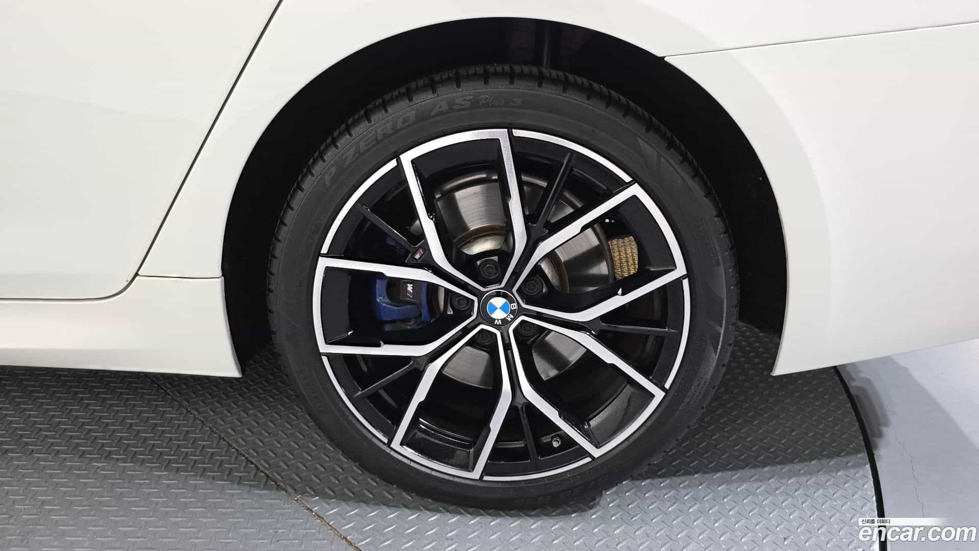 5-Series BMW 2021.3-OUTER-031