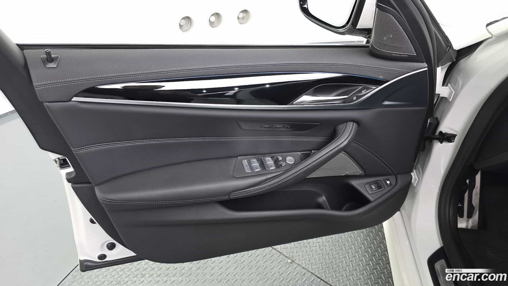 5-Series BMW 2021.3-INNER-034