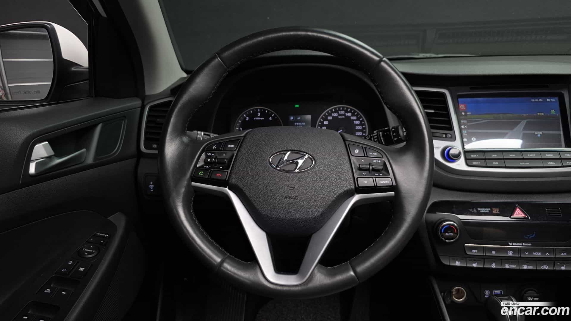 Tucson Hyundai 2016.6-OPTION-017