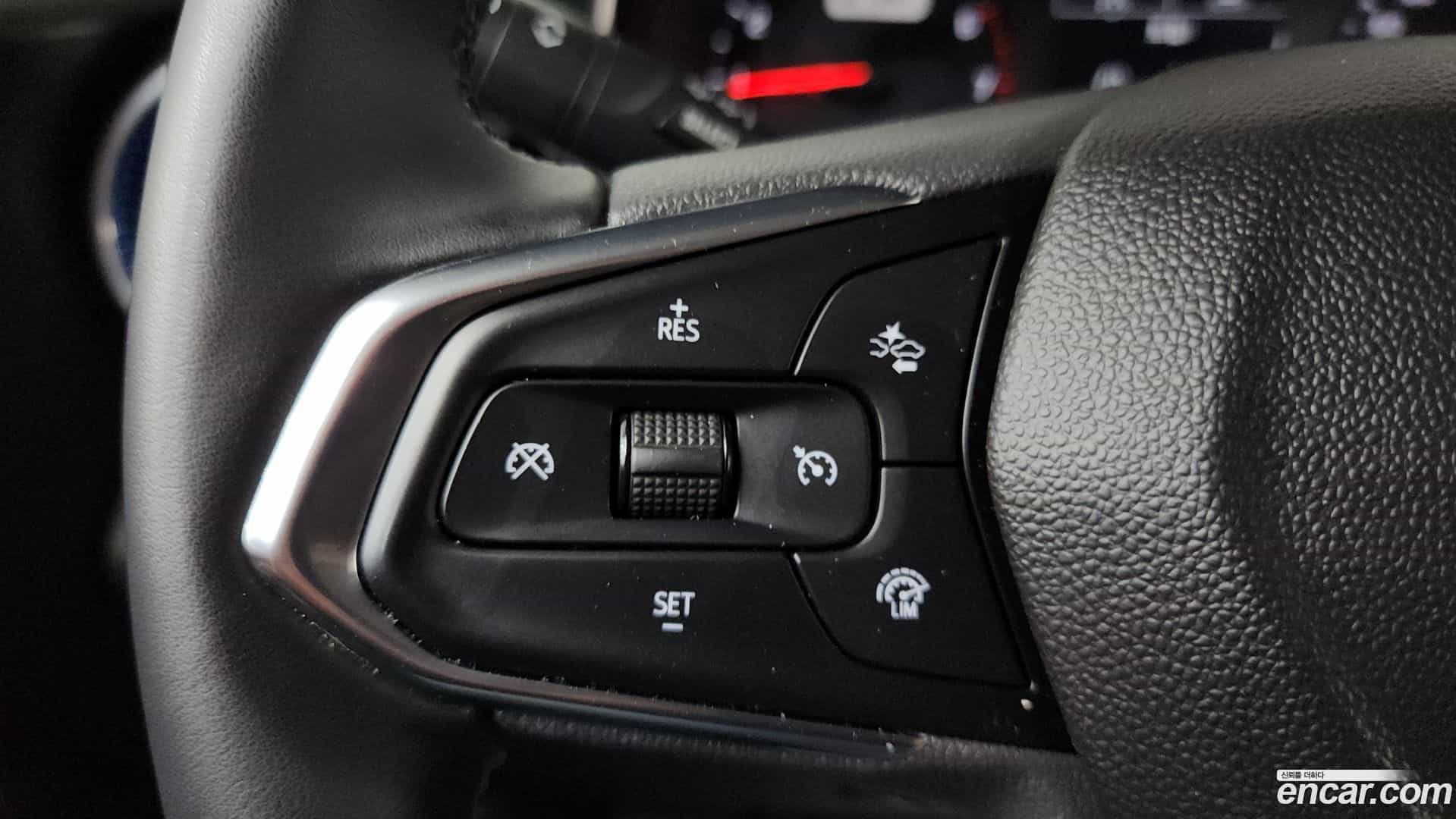 Trax Chevrolet 2024.0-OPTION-020