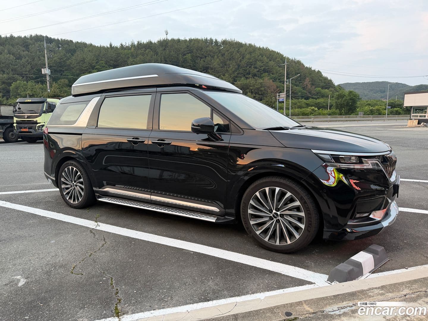 Main__Slider__Photo:Canival Kia 2023.7-0