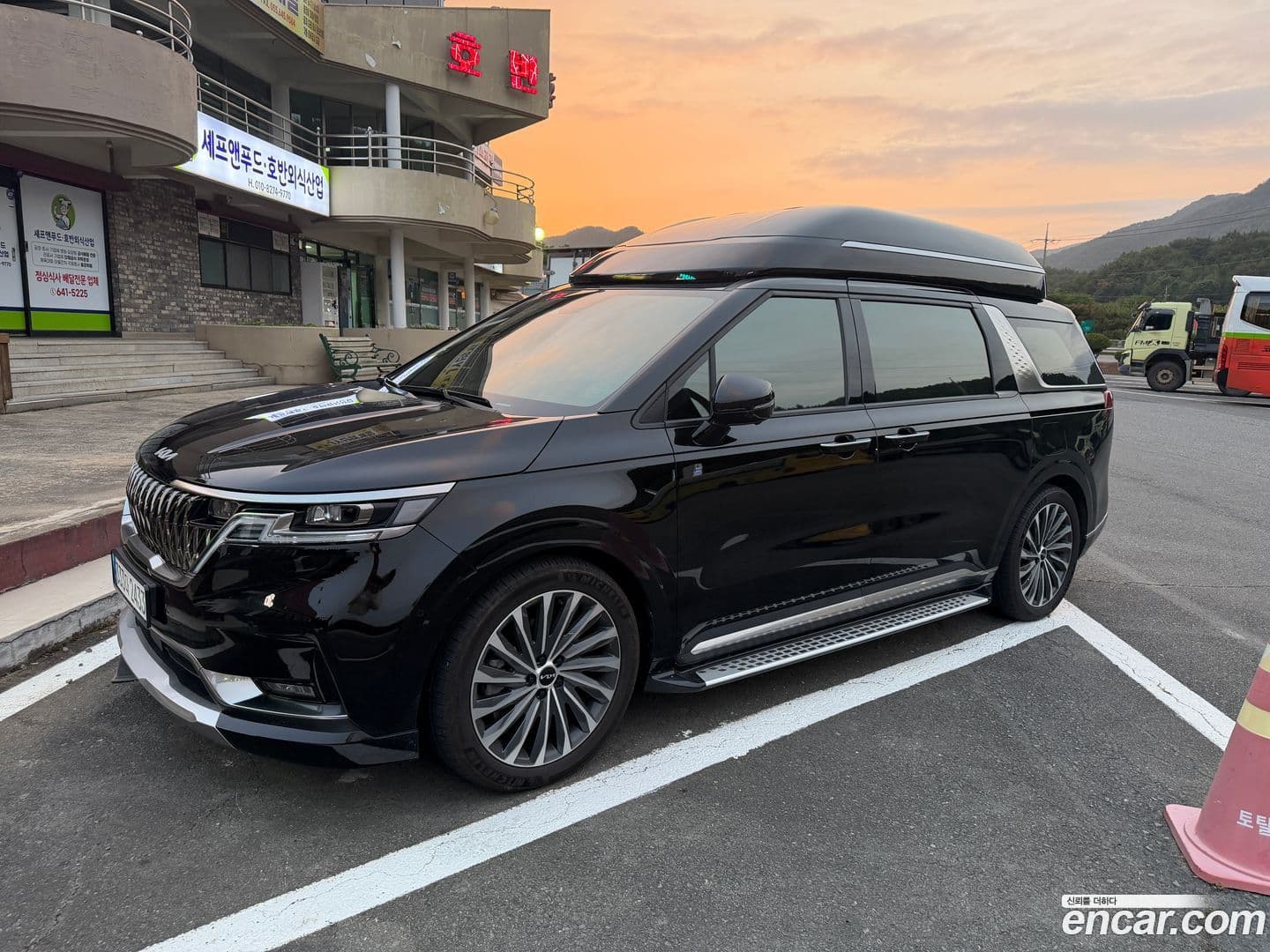 Main__Slider__Photo:Canival Kia 2023.7-1
