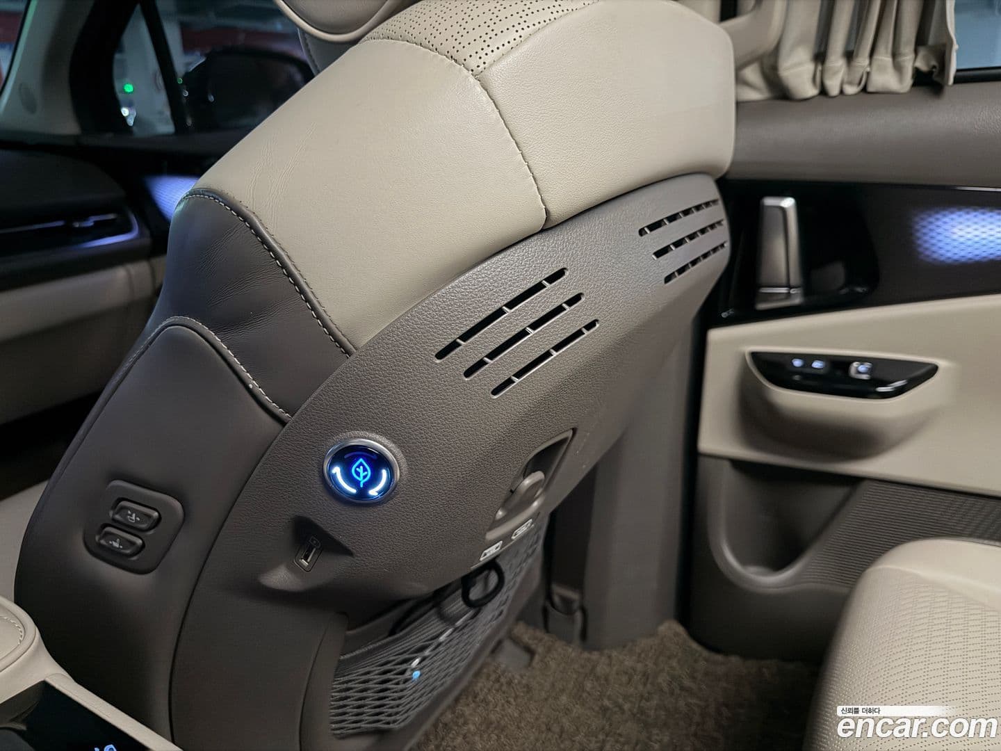 Main__Slider__Photo:Canival Kia 2023.7-6