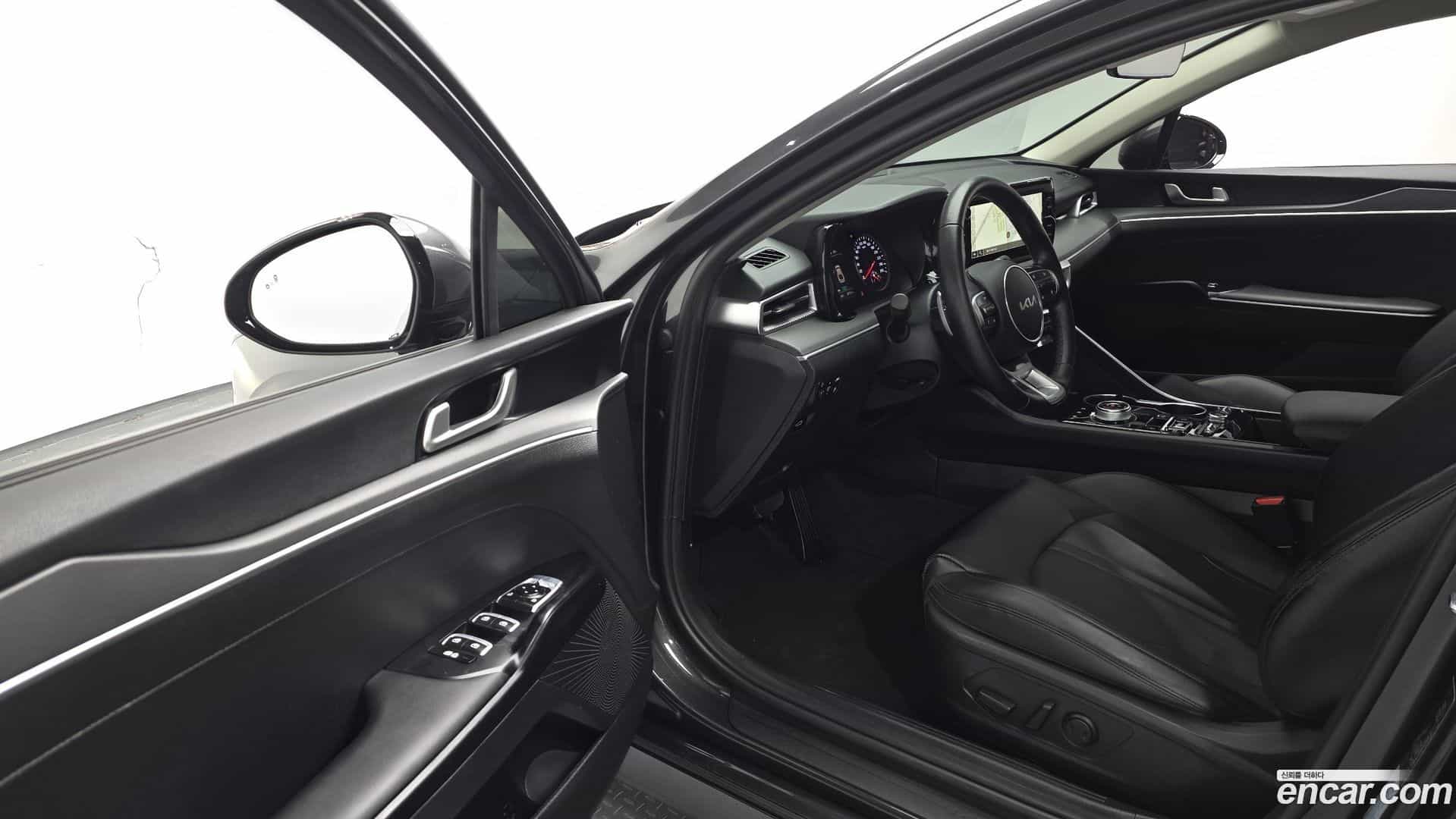K5 Kia 2023.2-INNER-010