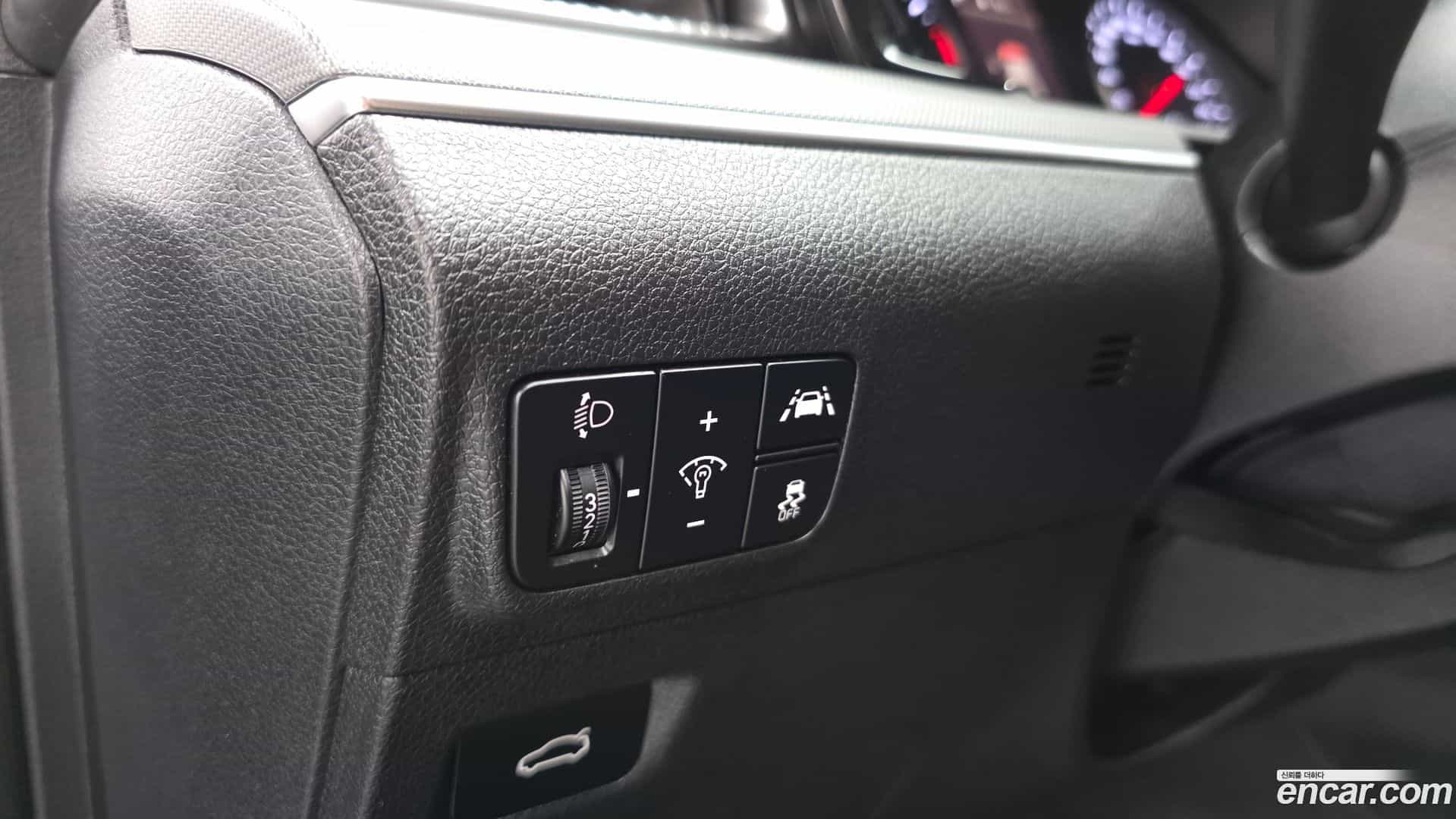 K5 Kia 2023.2-OPTION-040