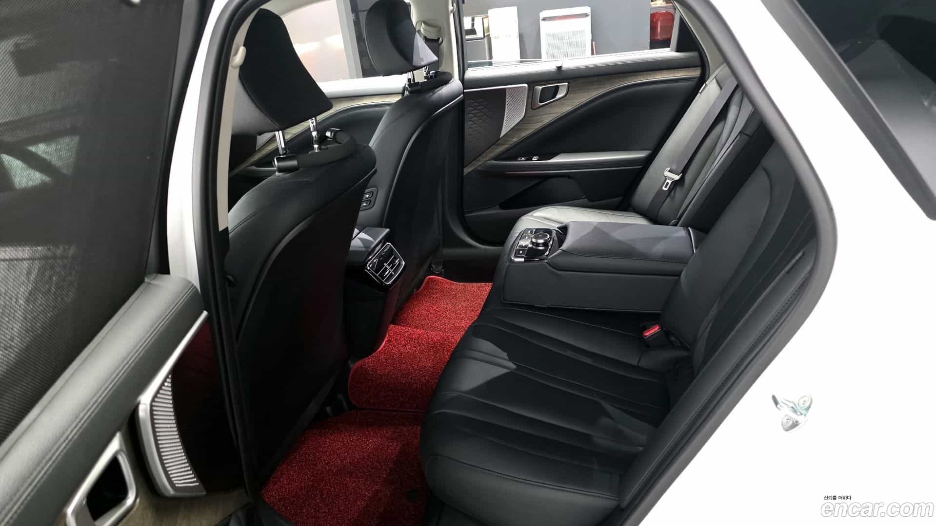 K8 Kia 2023.0-INNER-036