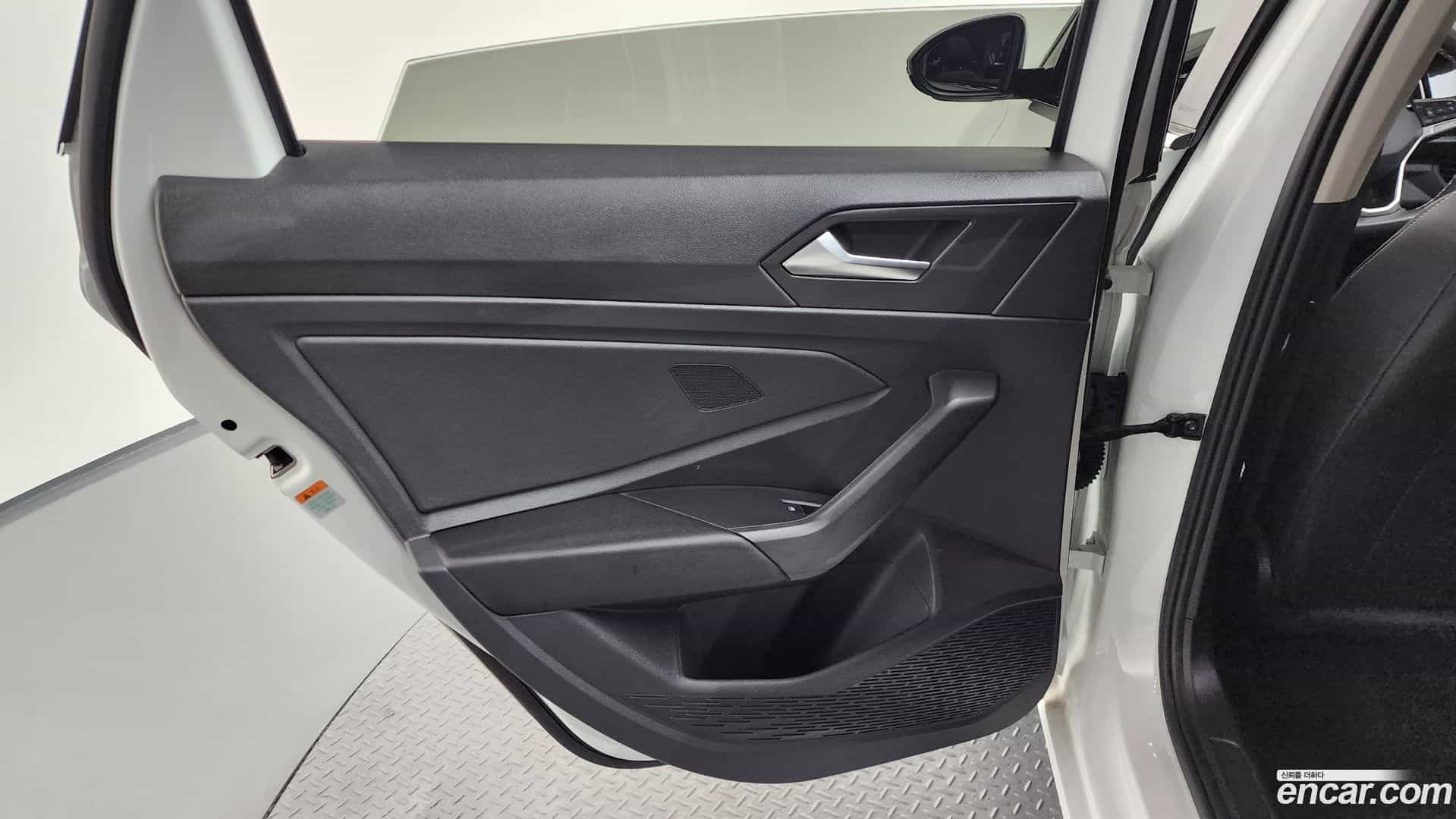 Jetta Volkswagen 2024.7-INNER-035
