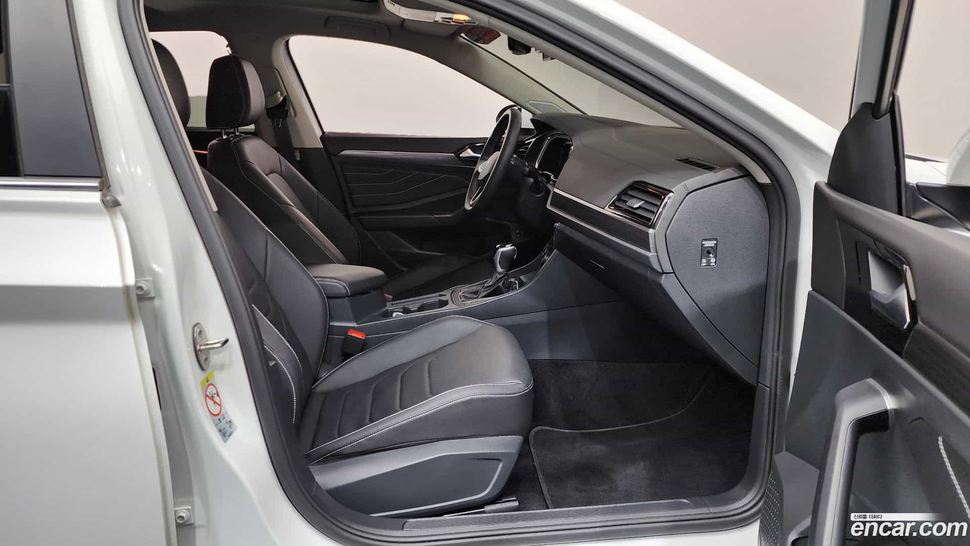 Jetta Volkswagen 2024.7-INNER-036