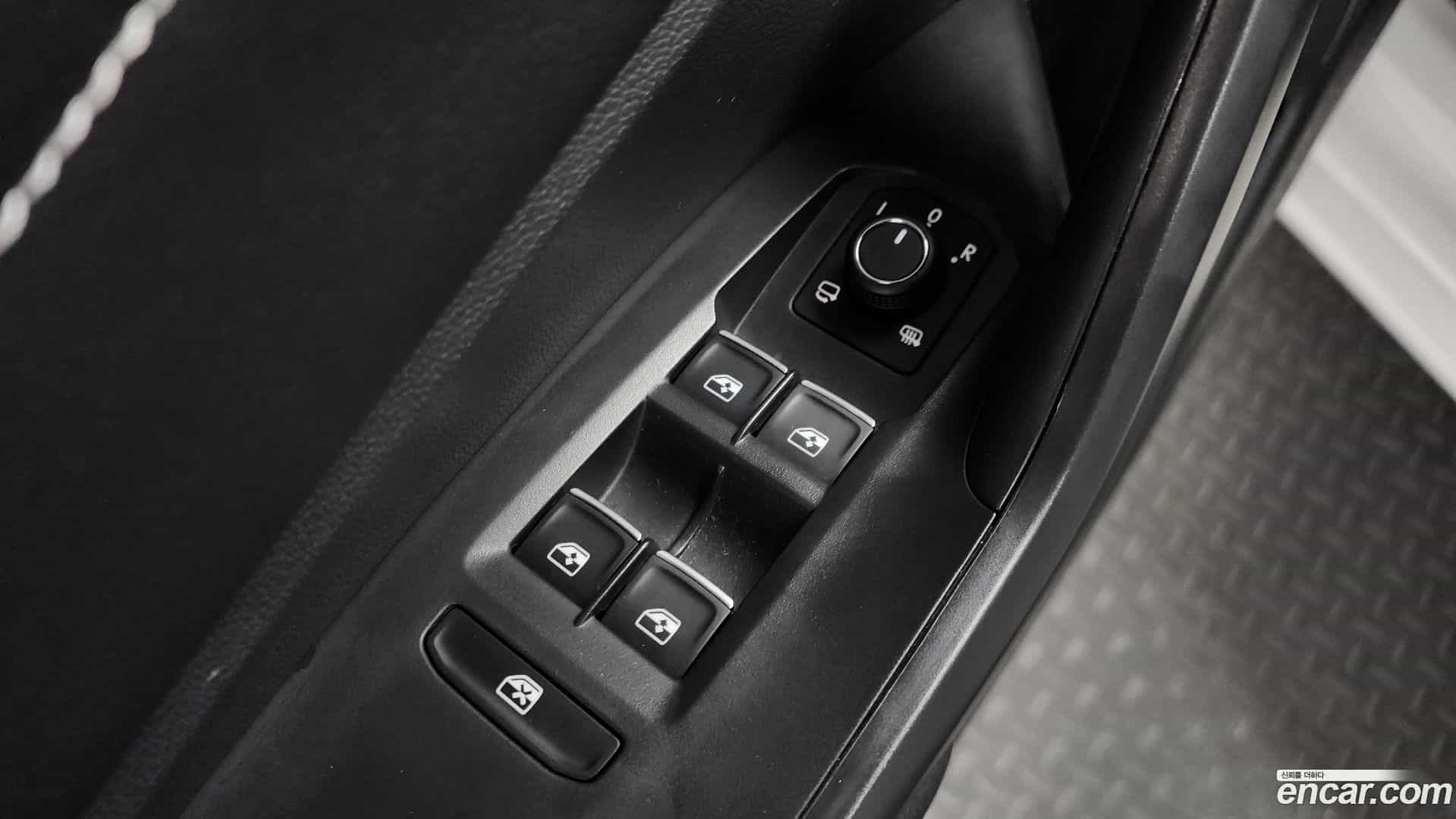 Jetta Volkswagen 2024.7-OPTION-043