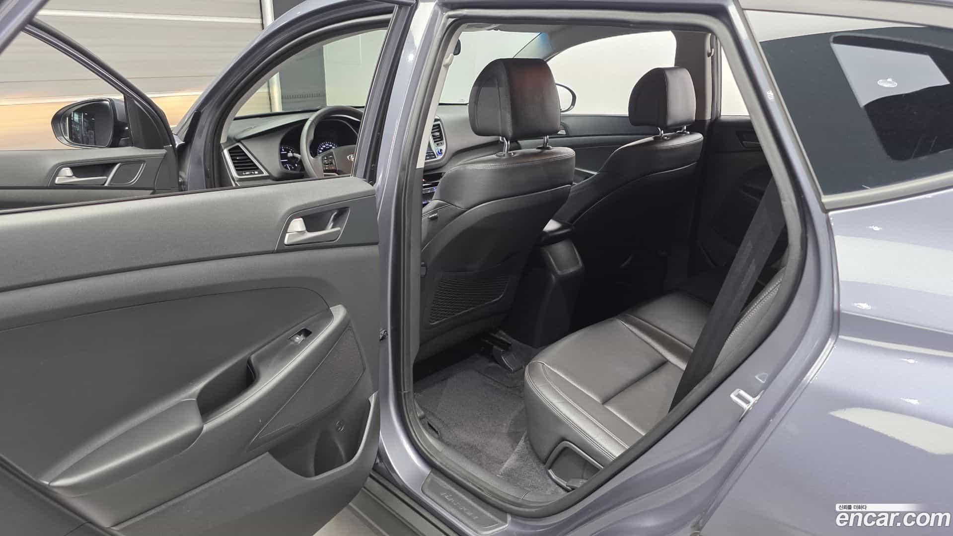 Tucson Hyundai 2018.6-OPTION-015