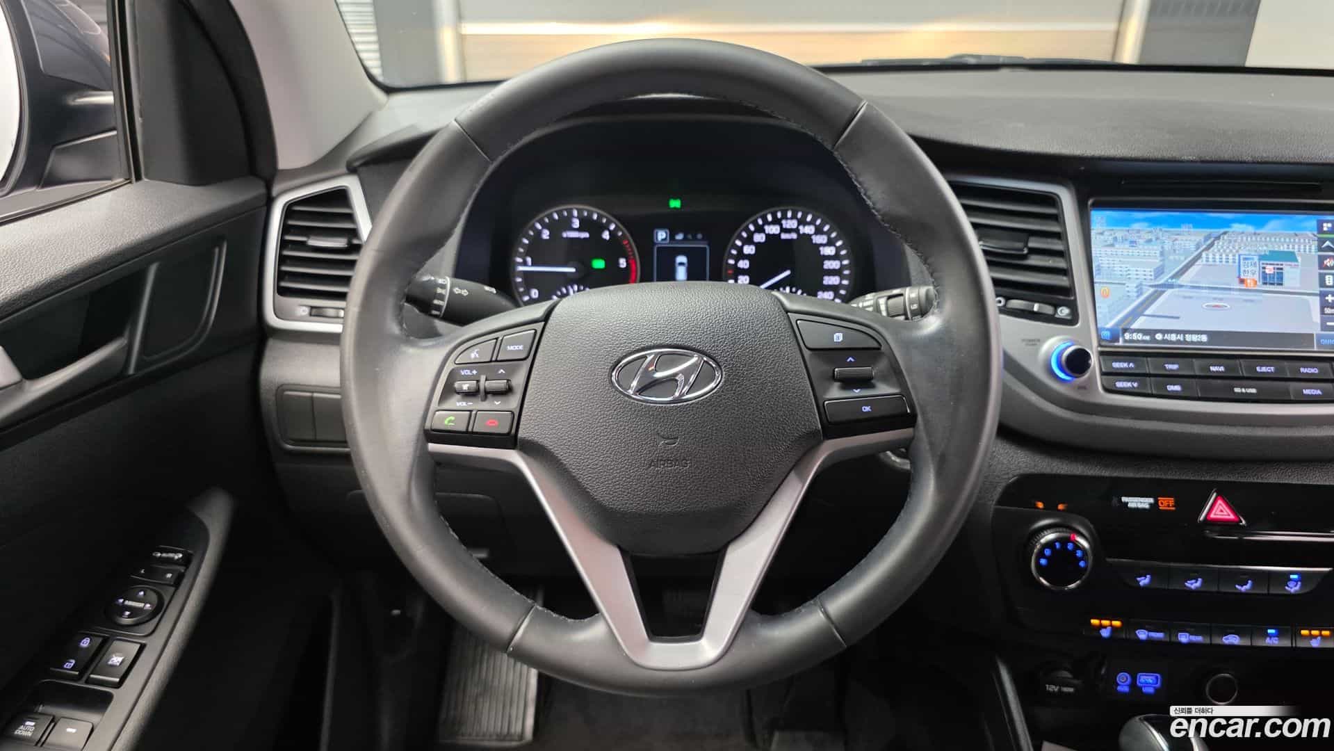 Tucson Hyundai 2018.6-OPTION-016